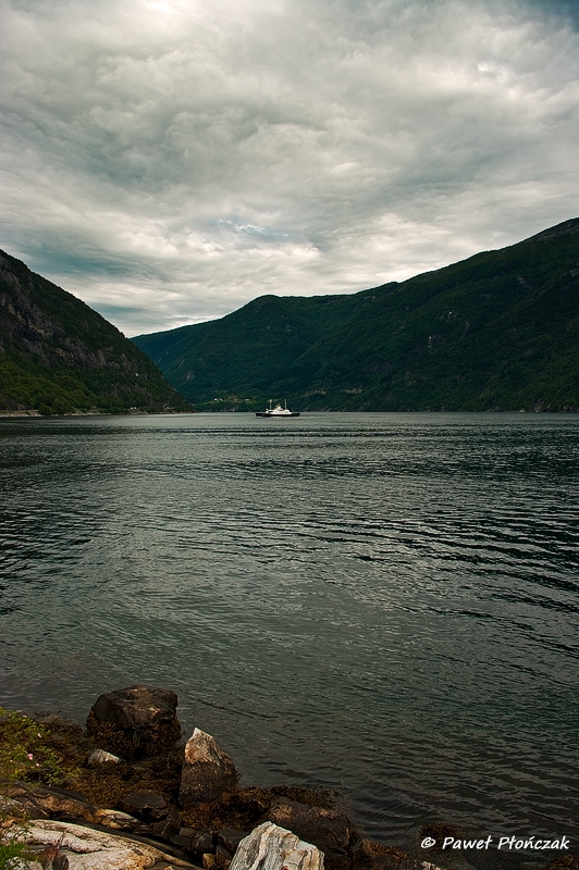 net_IMGP7541_p.jpg - Hardangerfjorden (from Bruravik to Oystese)