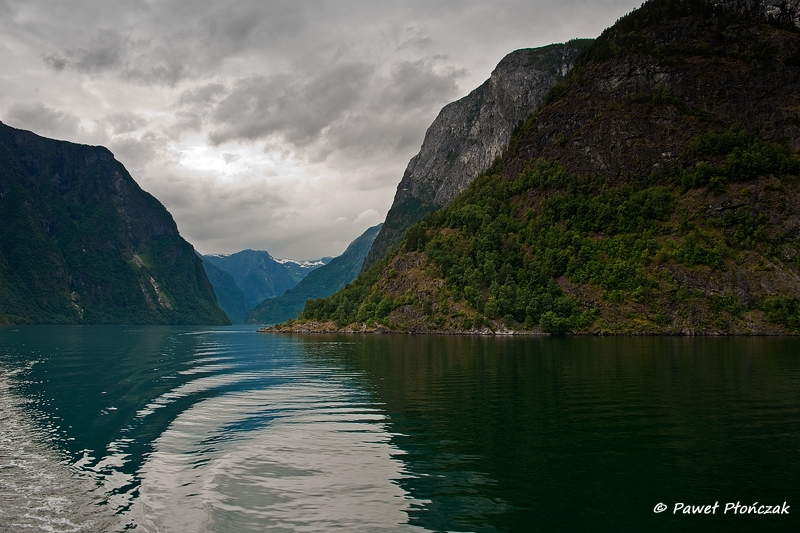 net_IMGP7704_p.jpg - Naerofjorden - from Gudvangen to Kaupanger