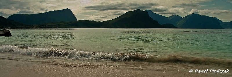 net_IMGP8388_p.jpg - The beach at Utakleiv