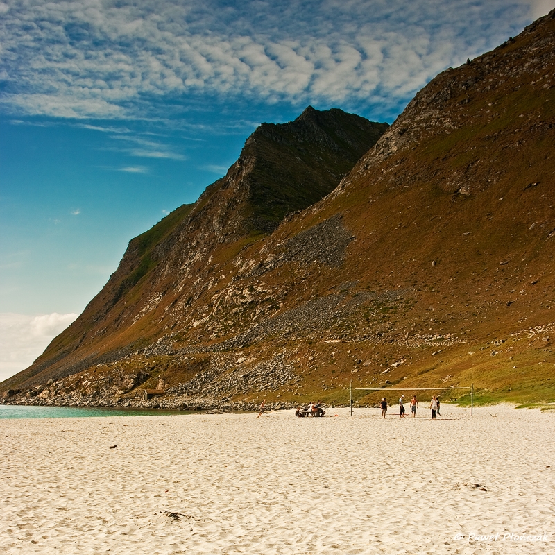 net_IMGP8419_p.jpg - The beach at Utakleiv