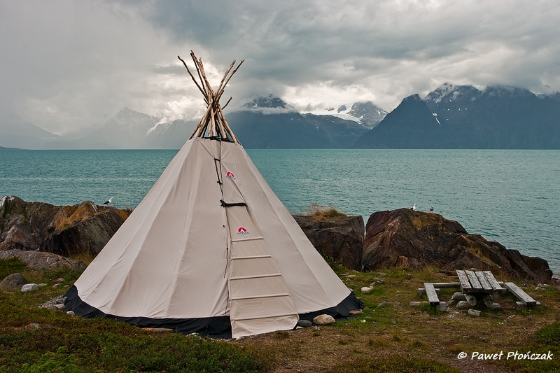 net_IMGP8612_p.jpg - The tent of Sami & Store Lenangstind